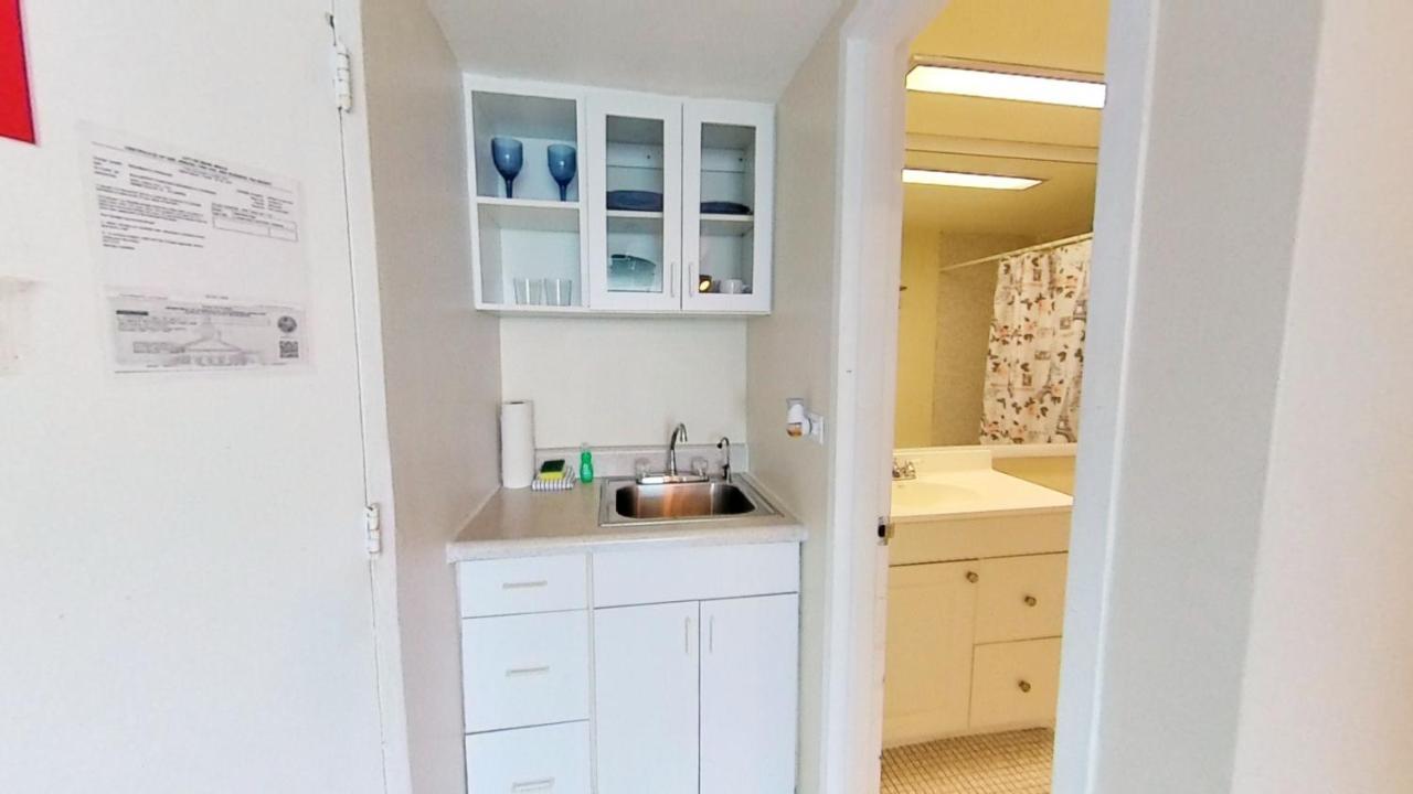 Castle 1733 Ocean View Studio With Direct Beach Access, Pool, Tennis & Free Parking Miami Beach Exterior foto